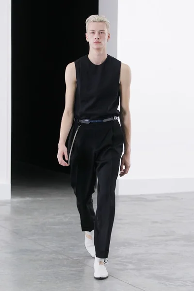 Look 9